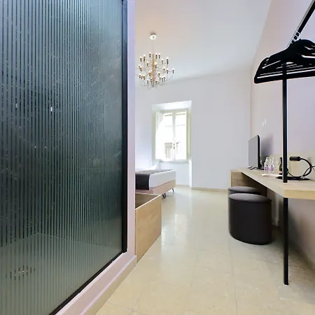 Youroom Quattro Fontane - ゲストハウス 4*